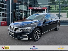 Volkswagen Passat Variant - 1.4 TSI DSG GTE TREKHAAK/CAMERA/NAVI/ACC/CARPLAY/STOELVERW