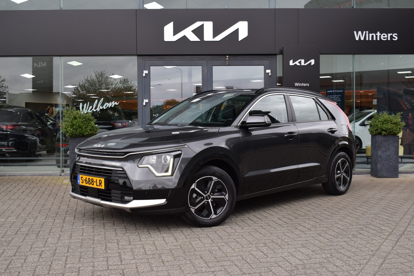 Kia Niro - 1.6i-16V Hybrid DynamicLine DCT6/Autom. ECC-Airco | CruiseControl-Adaptief | Navigatie | C - AutoWereld.nl