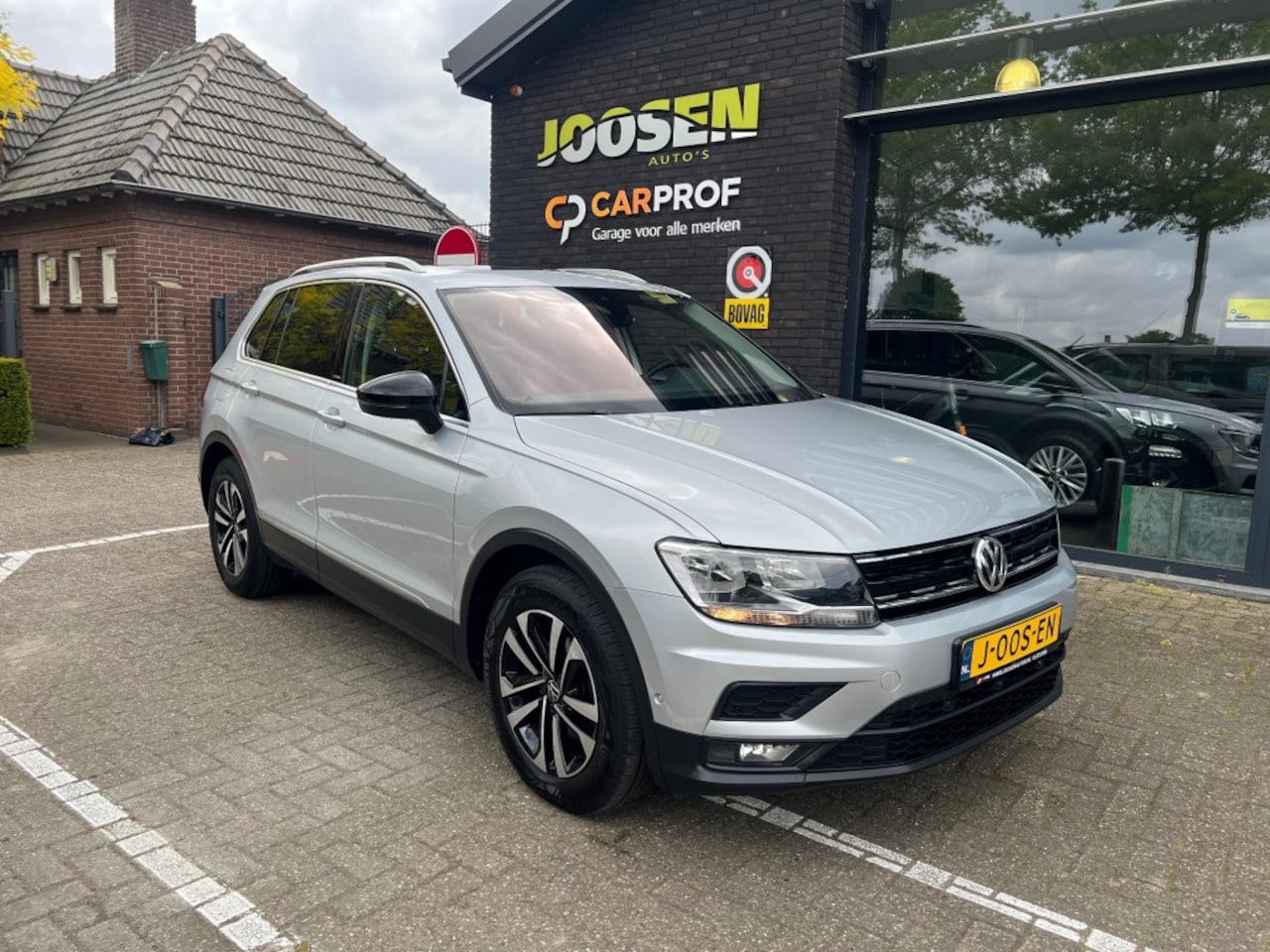 Volkswagen Tiguan - 1.5 TSI ACT CL BNS - AutoWereld.nl