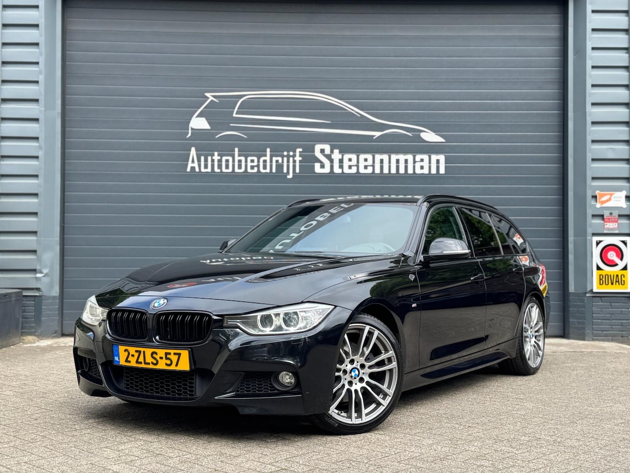 BMW 3-serie Touring - 328i High Executive | M-pakket | Navi Pro - AutoWereld.nl