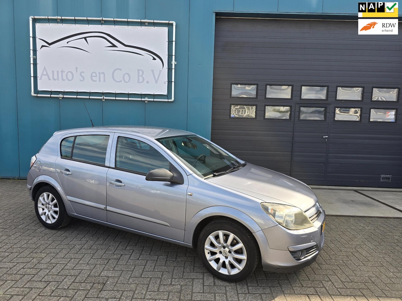 Opel Astra - 1.4 Enjoy 5-deurs Airco Cruise 16"Lm velgen Inruilkoopje NL Auto NAP - AutoWereld.nl