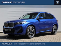 BMW iX1 - eDrive20 M Sport / Panoramadak / Trekhaak / Sportstoelen / M Adaptief onderstel / Comfort
