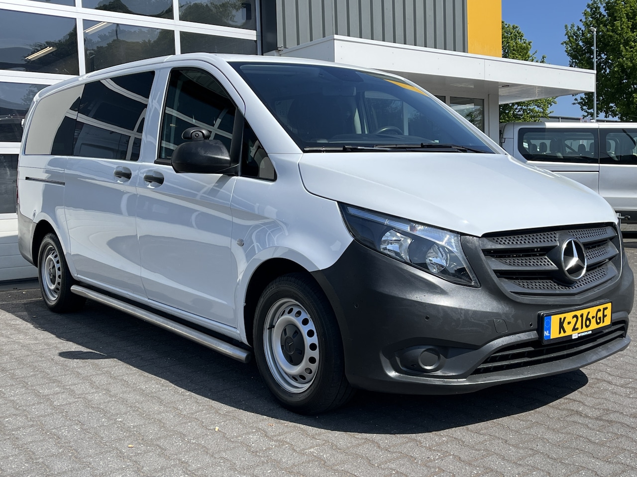 Mercedes-Benz Vito Tourer - 8-persoons 116 CDI Pro Lang Airco Cruise control PDC Euro 6  geschikt voor Taxi Groeps ver - AutoWereld.nl