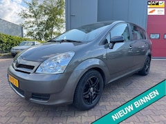 Toyota Corolla Verso - 1.8 VVT-i Terra 7p. ( Airco / Nw APK / Trekhaak )