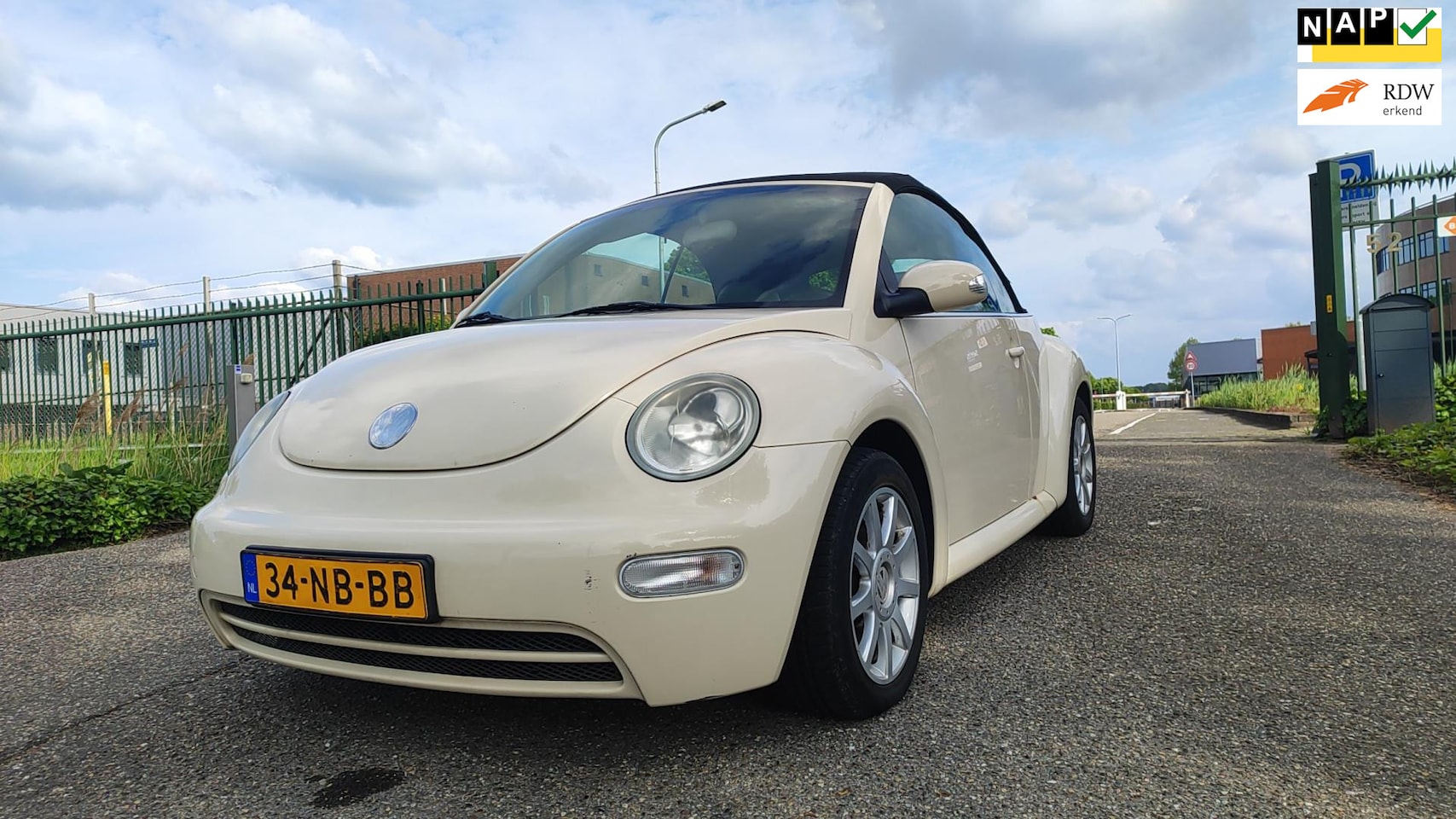 Volkswagen New Beetle Cabriolet - 1.6 Airco! Nap!!! - AutoWereld.nl