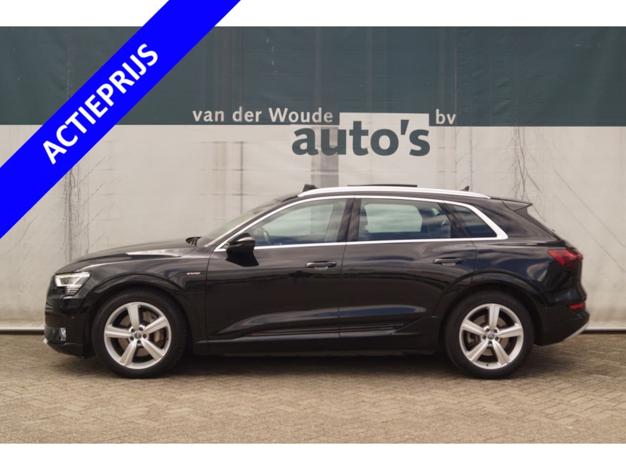 Audi e-tron - e-tron 50 71kWh Launch Edition Plus -LEER-PANO-NAVI-ECC- - AutoWereld.nl