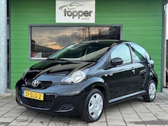 Toyota Aygo - 1.0-12V Dynamic Blue / Airco / Elekt. Ramen / Nieuw APK