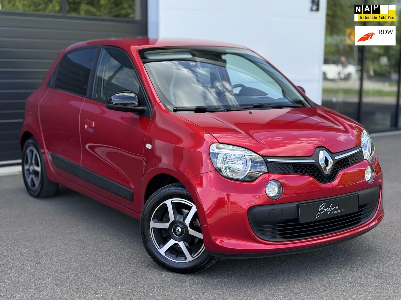 Renault Twingo - 1.0 SCe Limited Org NL | Bluetooth | Zuinig! - AutoWereld.nl