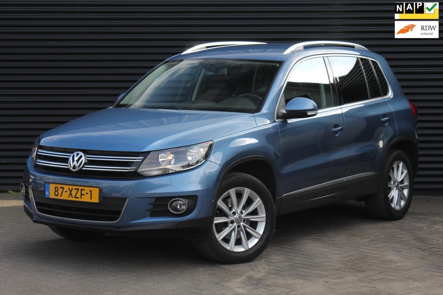 Volkswagen Tiguan - 2.0 TSI Sport&Style 4Motion | Sterke caravan trekker | Dealer onderhouden | Trekhaak | - AutoWereld.nl