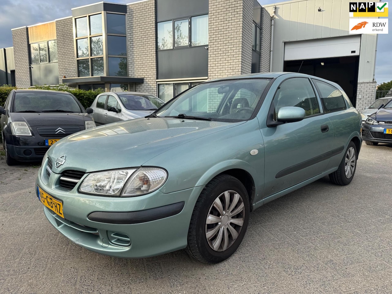 Nissan Almera - 1.5 Comfort Airco Elekt Ramen Nap - AutoWereld.nl