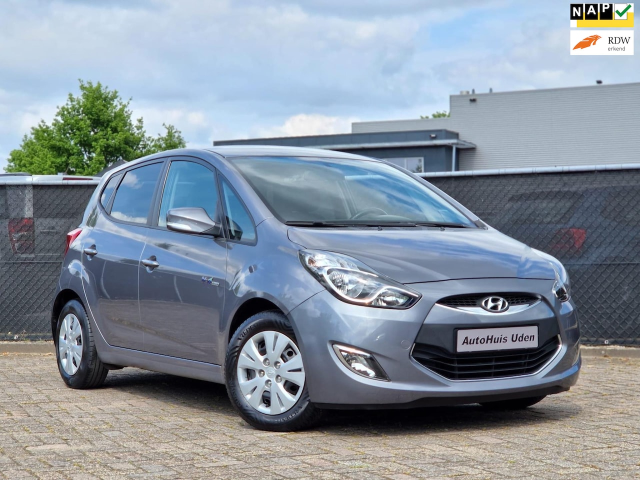 Hyundai ix20 - 1.4i i-Motion Airco*Trekhaak*Hoge instap - AutoWereld.nl