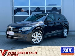 Volkswagen Tiguan - 1.5 TSI Life Adaptive Cruise Stuurwielverwarming CarPlay Navi Cruise Climate
