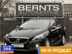 Volvo V40 Cross Country - 2.0 T3|Navigatie|Bluetooth|Parkeersensoren|Digitaal instrumentenpaneel