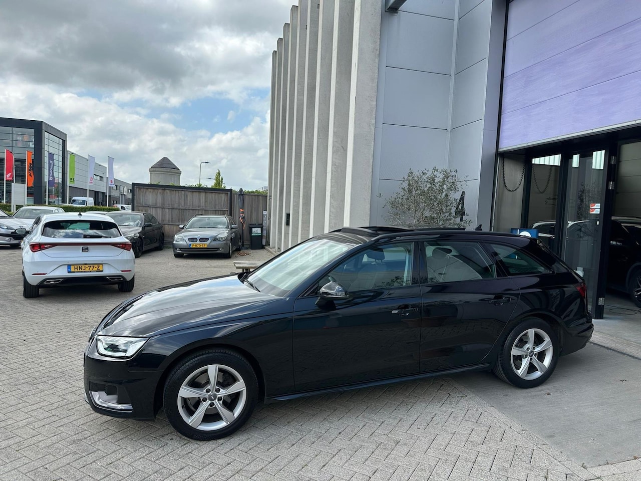 Audi A4 Avant - 35 TFSI S Edition! PANO! CARPLAY! LED! INRUIL MOGELIJK! - AutoWereld.nl