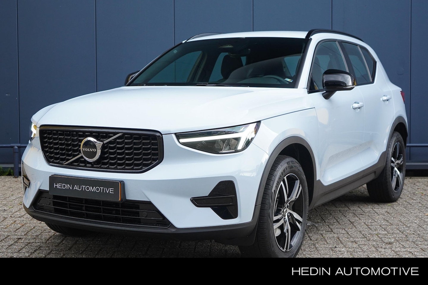 Volvo XC40 - 2.0 B4 Plus Dark 2.0 B4 Plus Dark - AutoWereld.nl