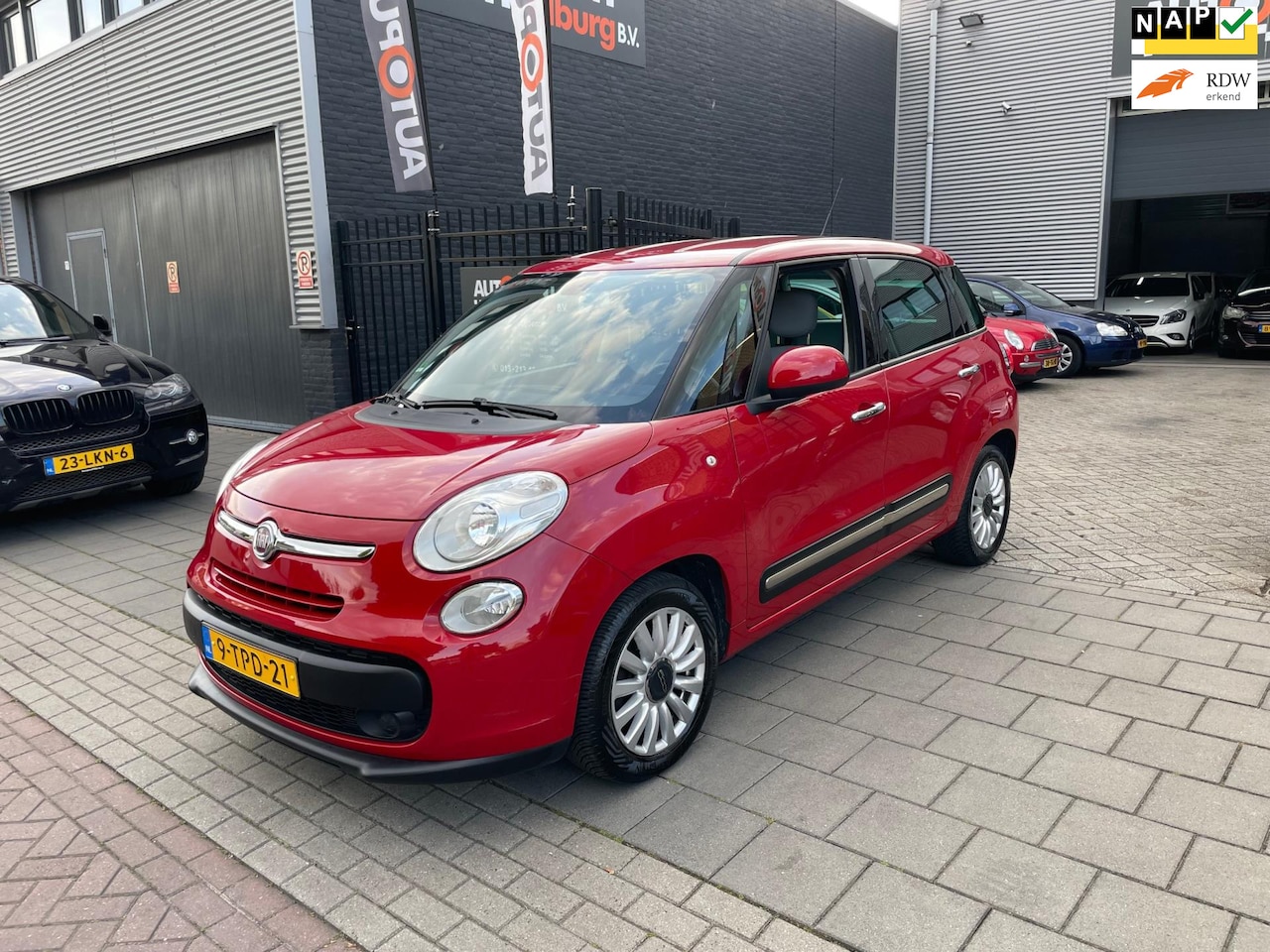 Fiat 500 L - 0.9 TwinAir Easy Eco 1e Eigenaar! Trekhaak Airco NAP APK - AutoWereld.nl