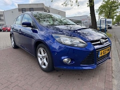Ford Focus - 1.0 125pk EcoBoost 5deurs Edition Plus Airco/ECC, Cruisecontrol, Navigatie