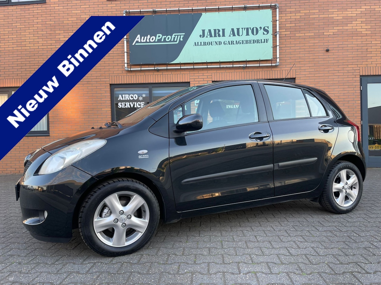 Toyota Yaris - 1.3 VVTi Luna MMT Automaat ! 5drs - AutoWereld.nl