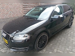 Audi A3 - 1.4 TFSI Attraction Pro Line Nieuwe APK/Distributie