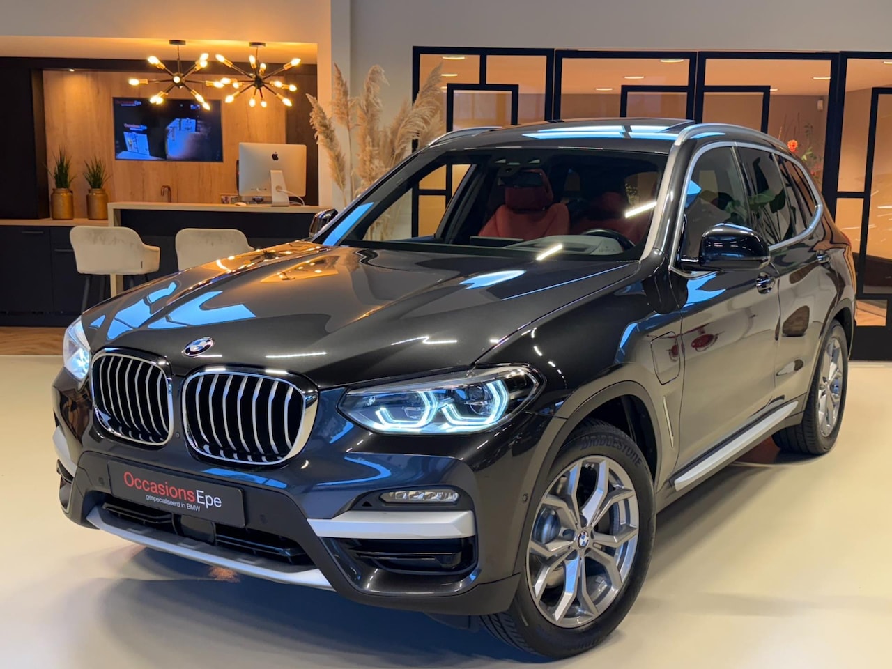 BMW X3 - XDrive 30e Individual X-Line Headup Panoramadak - AutoWereld.nl