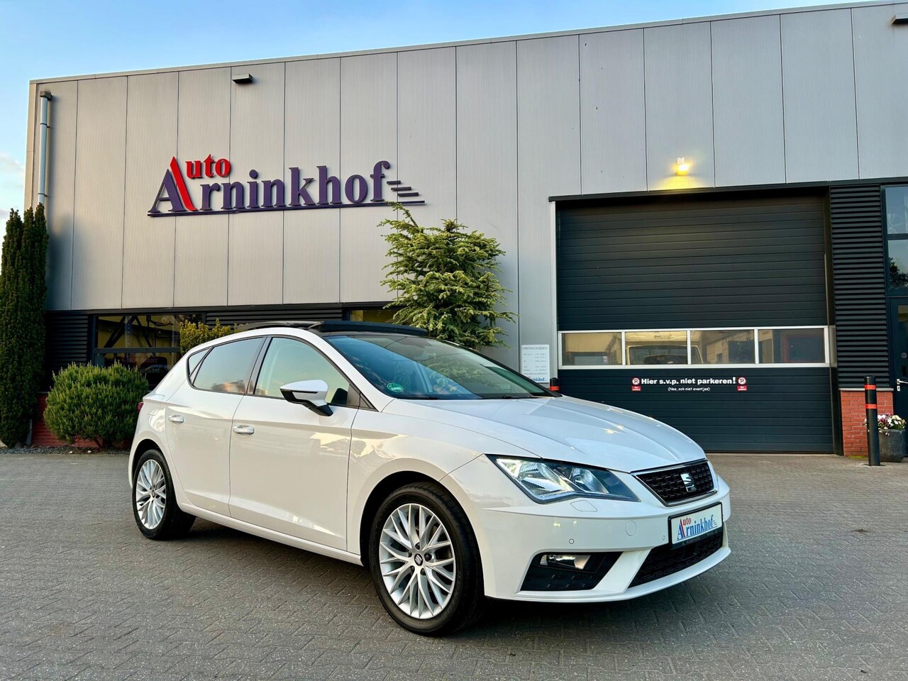 Seat Leon - 1.5 TSI ACT Style - AutoWereld.nl