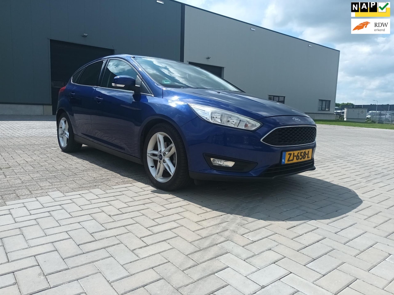 Ford Focus - 1.0 Titanium Edition 1.0 Titanium Edition - AutoWereld.nl