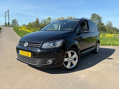 Volkswagen Touran - 1.4 TSI Comfortline (PANO DAK, NAVI, STOELVERWARMING, TREKHAAK)