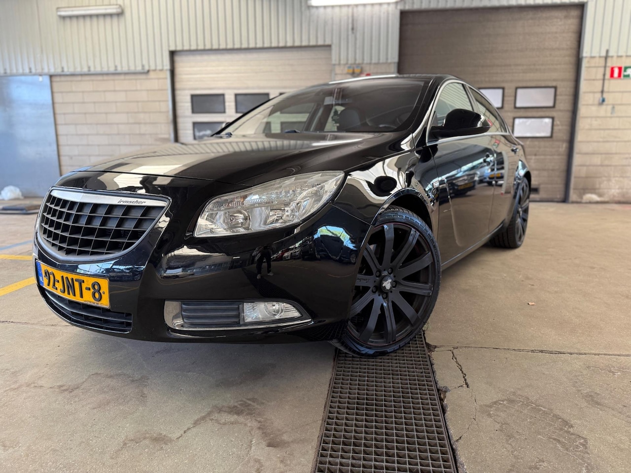Opel Insignia - 2.8 T Sport 4x4 V6 | Automaat | Camera | Leder | Navi | Bose | Goed onderhouden | DVD | - AutoWereld.nl