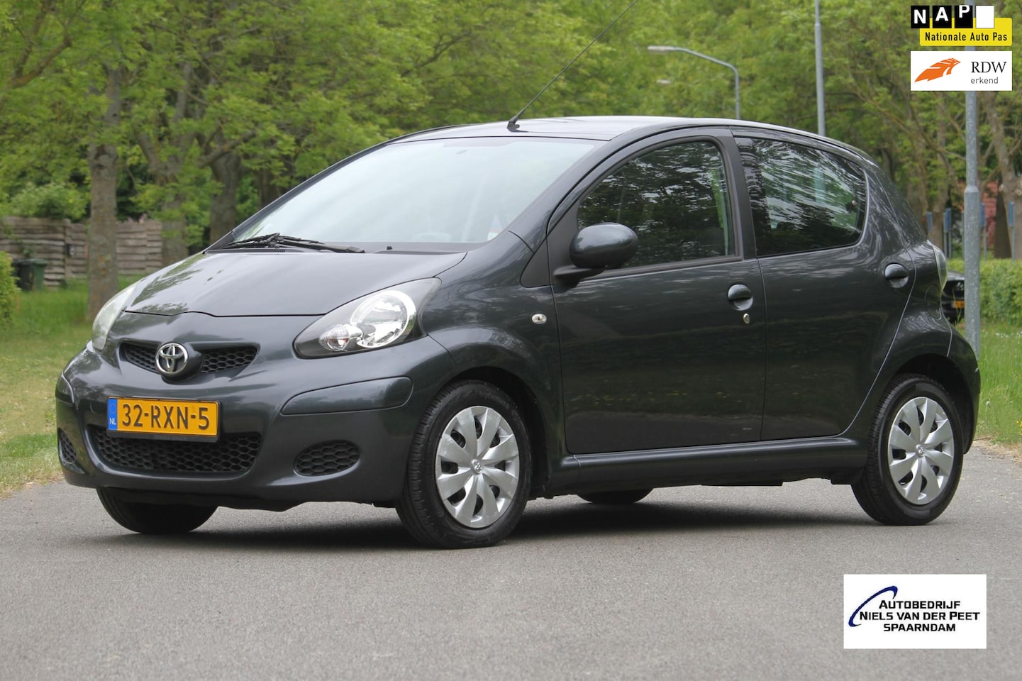 Toyota Aygo - 1.0-12V Comfort Navigator Automaat 5 deurs / Airco / Elektrische ramen / Stuurbekrachtigin - AutoWereld.nl