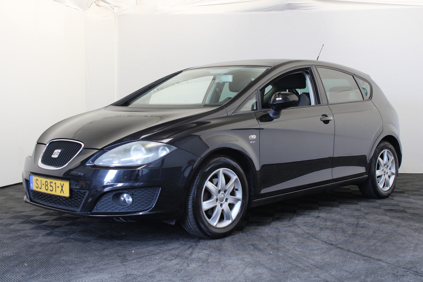Seat Leon - 1.2 TSI Ecomotive Reference 1.2 TSI Ecomotive Reference - AutoWereld.nl