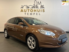 Ford Focus - Titanium Electric Automaat Nap Airco Keyless Entry Uniek Vol