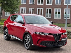 Alfa Romeo Tonale - 1.5T Hybrid Sprint|Alfa Rosso|1e Eigenaar|Nieuwstaat| Virtual Cockpit|Carplay|Camera|160PK