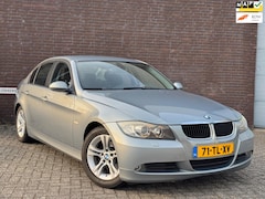 BMW 3-serie - 320i High Executive Xenon | Navi | Cruise | Nap