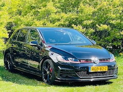 Volkswagen Golf - 2.0 TSI GTI TCR/DSG/Camera/Keyless