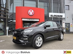 Opel Grandland X - 1.2 Turbo 131 pk A/T Innovation | Trekhaak | Stoel verw. I nieuw