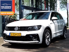 Volkswagen Tiguan - 2.0 TSI 4Motion R-LINE AUTOMAAT | Panodak | Wegkl. Trekhaak | LED | Cruise Control LM Velg