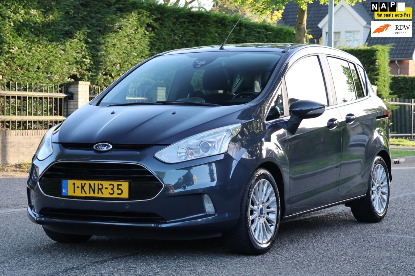 Ford B-Max - 1.0 EcoBoost Titanium | PANO | NAVI | CRUISE | CLIMA | TREKHAAK | NAP | ZEER MOOIE GOED ON - AutoWereld.nl