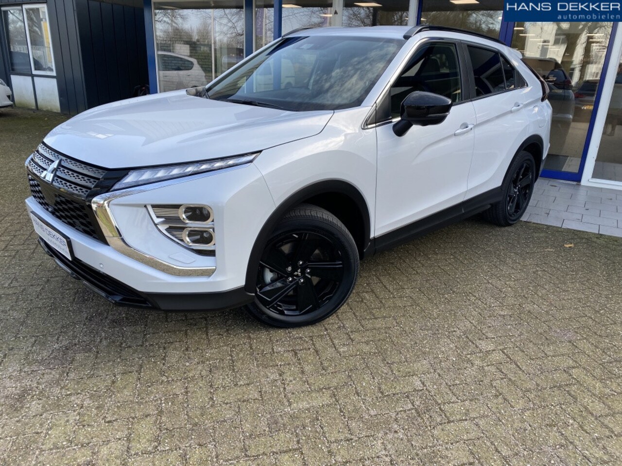 Mitsubishi Eclipse Cross - Automaat navigatie le 2.4 PHEV Black ed. - AutoWereld.nl