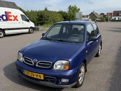 Nissan Micra - 1.4 Luxury Parkeersensoren Airco 13 maanden APK
