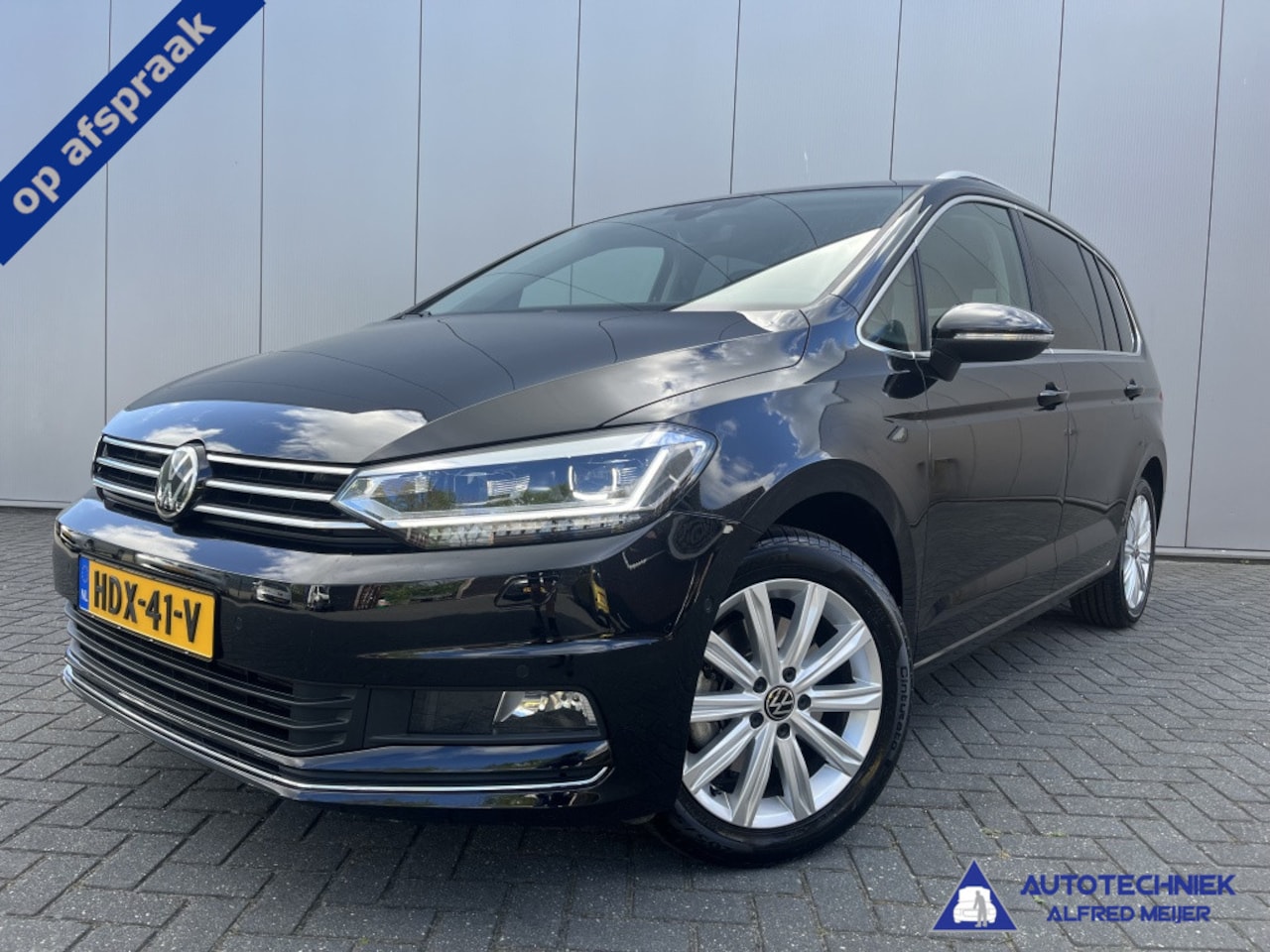 Volkswagen Touran - 1.5 TSI Highline 7Persoons Automaat - AutoWereld.nl