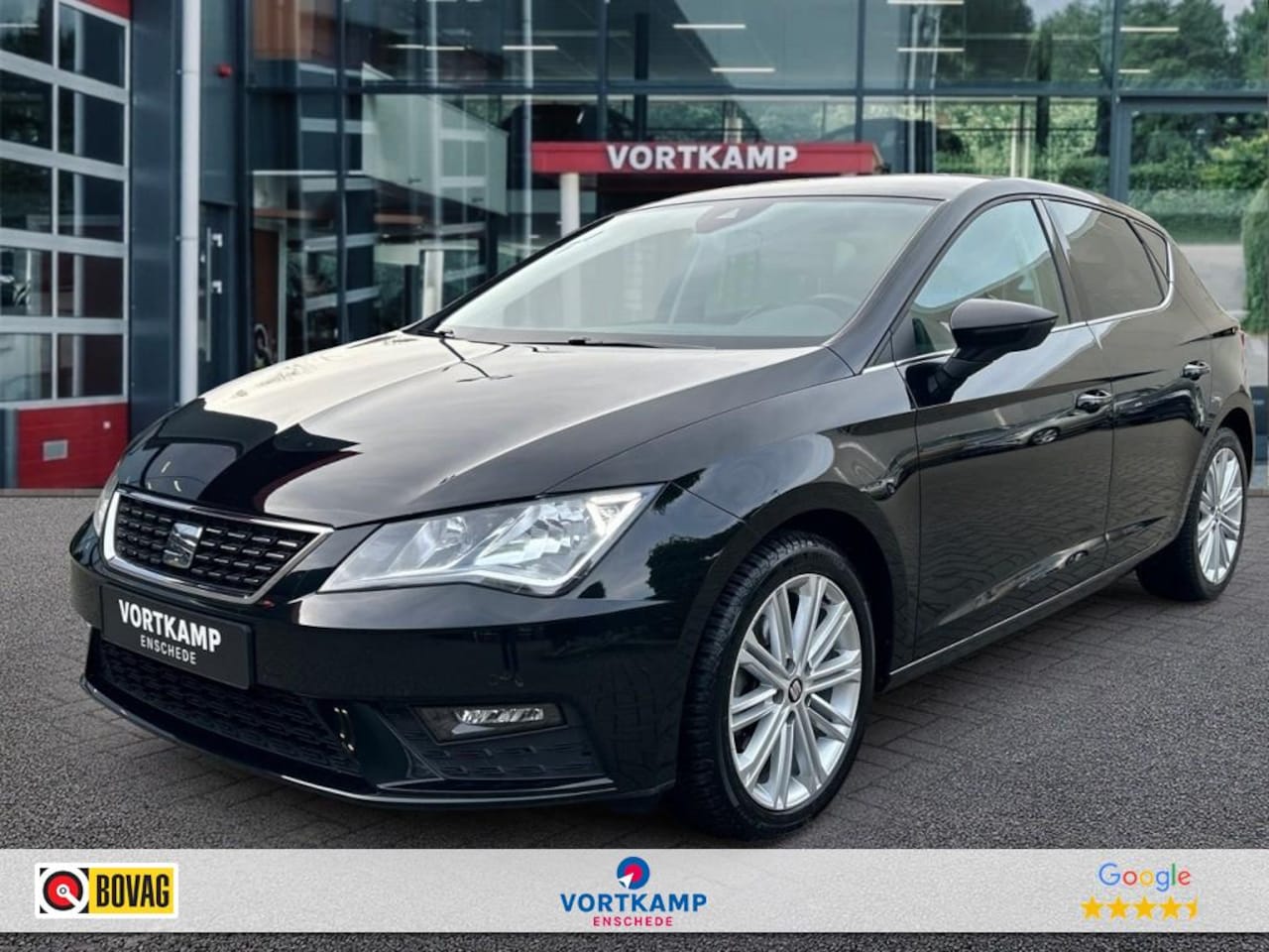 Seat Leon - 1.5 TSI DSG XCELLENCE LEDEREN/CAMERA/TREKHAAK/NAVI/CARPLAY/ - AutoWereld.nl