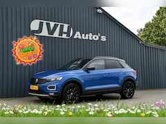 Volkswagen T-Roc - 1.5 TSi AUT/DSG Style 03-2021 | VirtualCP | Full-LED | Navi | BlackStyle