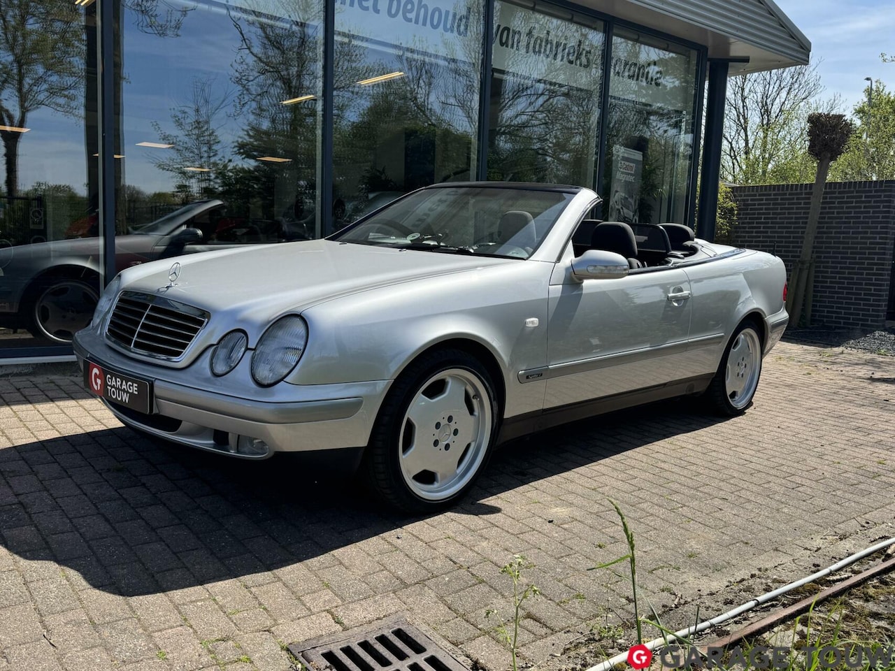 Mercedes-Benz CLK-klasse Cabrio - 230 K. Sport Uniek *24716KM* - AutoWereld.nl