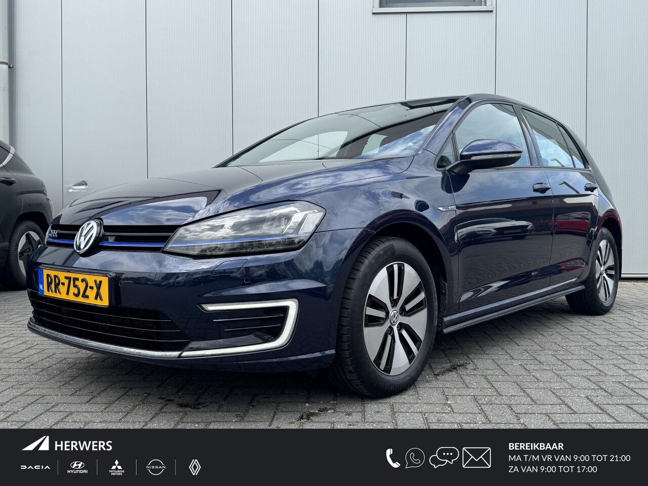 Volkswagen Golf - 1.4 TSI GTE / Navigatie / 1.500 Trekgewicht / 204 PK / Stoelverwarming/ Trekhaak/ Pakeerse - AutoWereld.nl