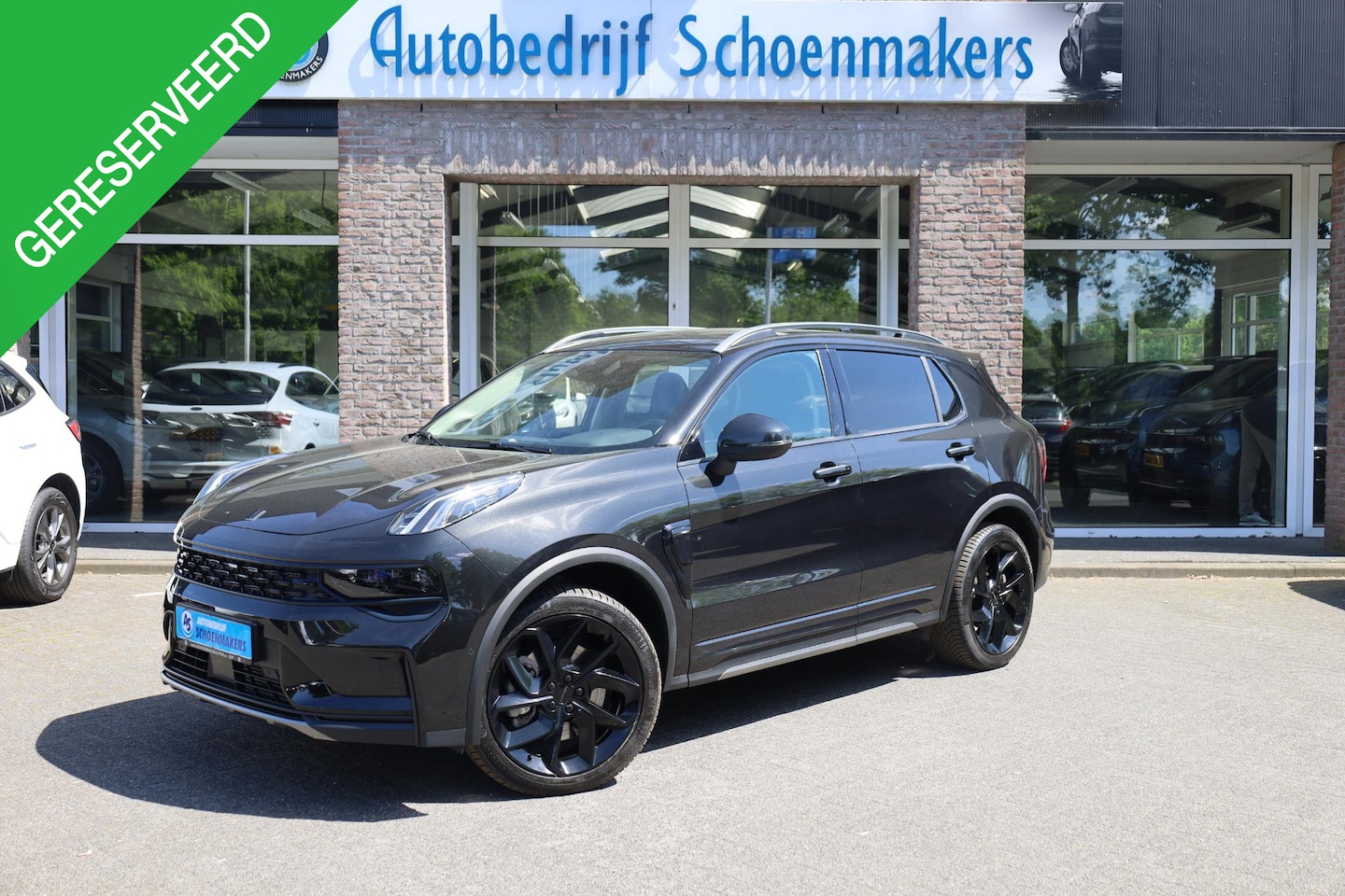 Lynk & Co 01 - 1.5 261PK! BLACKLINE! Lynk & Co 01 1.5 261PK! PANO/SCHUIF INFINITY DAB NAVI CARPLAY CAMERA - AutoWereld.nl