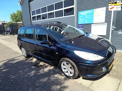 Peugeot 307 Break - 2.0-16V Premium, nieuwe APK en beurt