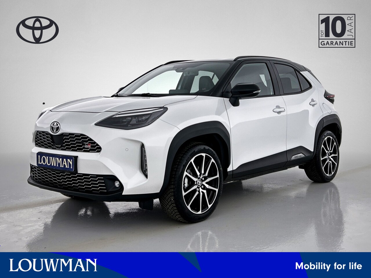 Toyota Yaris Cross - 1.5 Hybrid GR Sport | Stoelverwarming | Dealer Onderhouden | Bi-Tone | Navigatie | All Sea - AutoWereld.nl