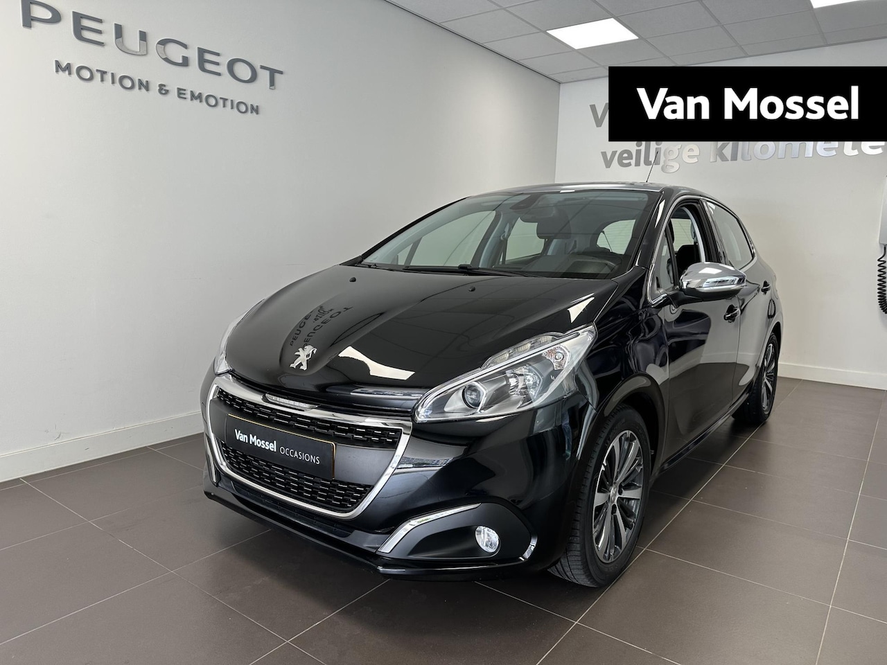 Peugeot 208 - 1.2 PureTech Allure 110pk | Navigatie | Apple Carplay/Android Auto | Achteruitrijcamera | - AutoWereld.nl