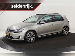Volkswagen Golf - 1.4 TSI GTE | Panoramadak | Carplay | Full LED | Navigatie | Sportstoelen | Climate contro