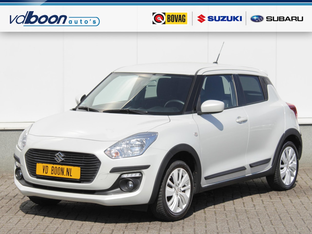 Suzuki Swift - 1.2 Select GT-Line | AllGrip | Navi | Airco | Camera | Lm-Velgen - AutoWereld.nl